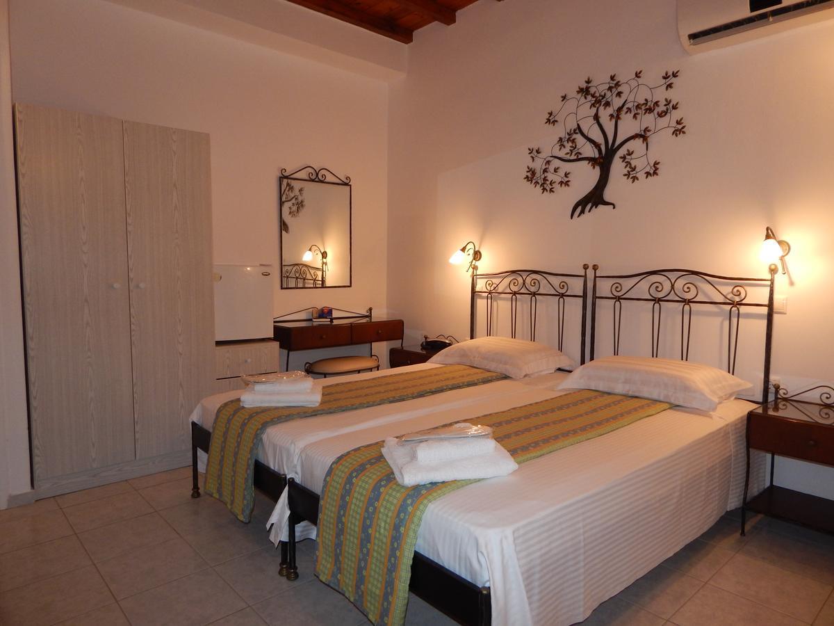 Nisiotiko House In Tinos Near The Beach อาจิออส ไอออนนิส ภายนอก รูปภาพ